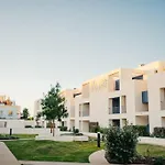 Elegant 2Br Apt Steps To Ria Formosa, Pool & Gym 公寓 卡巴纳斯·德·塔维拉