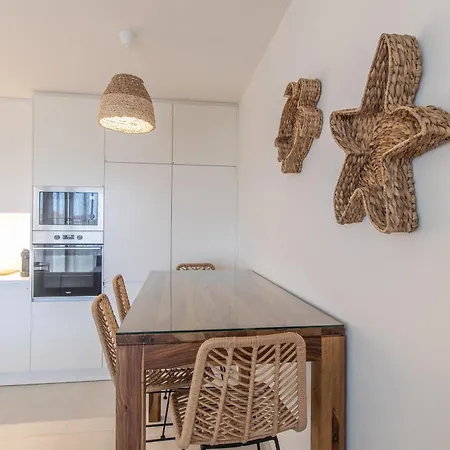 Elegant 2br Steps To Ria Formosa, Pool & Gym *
