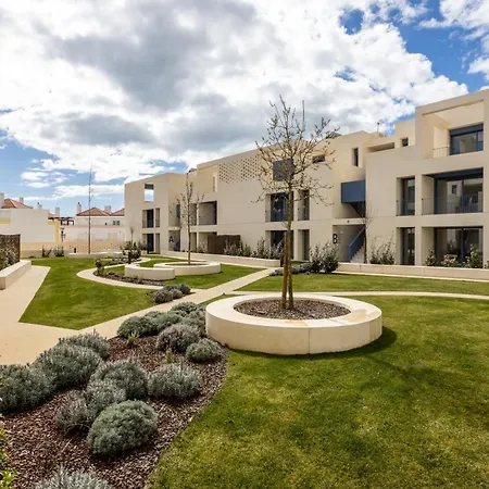 Elegant 2br Steps To Ria Formosa, Pool & Gym Apartment *