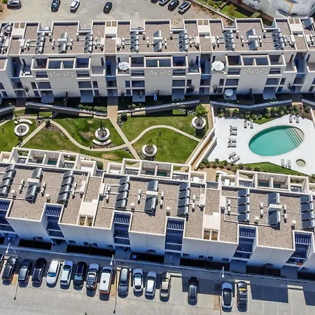 Elegant 2Br Apt Steps To Ria Formosa, Pool & Gym *